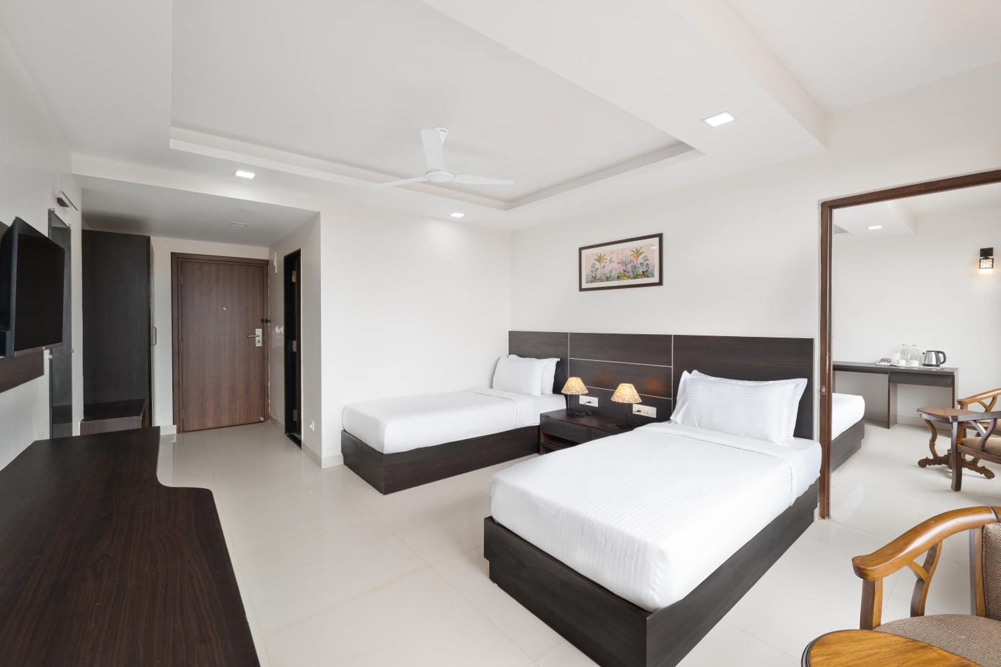 Porvorim Regency Goa Hotel by BSG Absolute Exterior foto