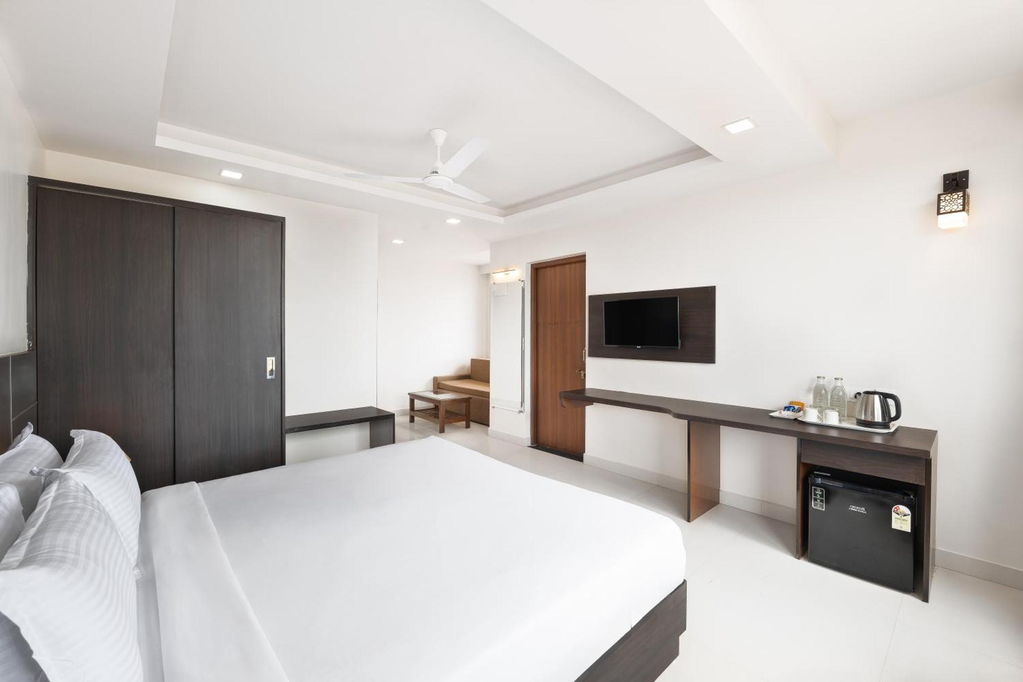 Porvorim Regency Goa Hotel by BSG Absolute Exterior foto